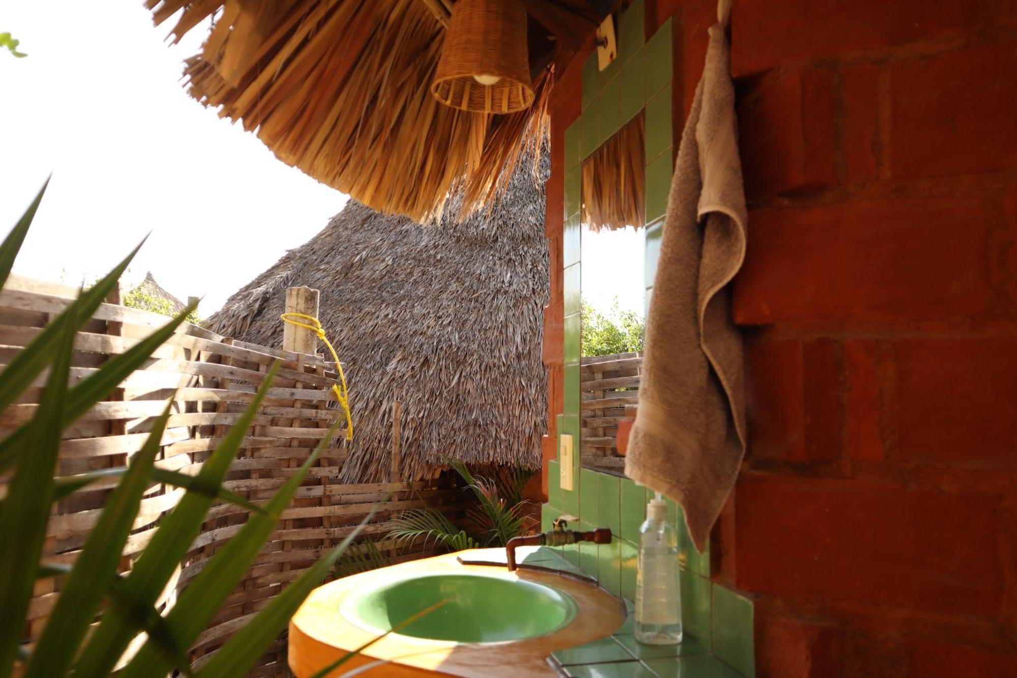 La Loma Linda, Bungalows, Yoga And Feldenkrais, Starlink Internet Zipolite Exteriör bild