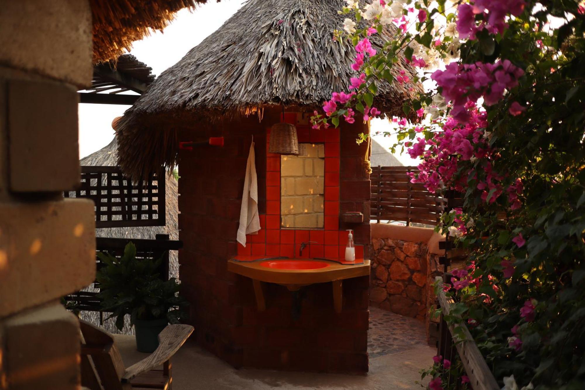 La Loma Linda, Bungalows, Yoga And Feldenkrais, Starlink Internet Zipolite Exteriör bild